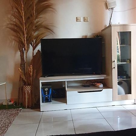 House In Bekasi Timur Villa Kültér fotó