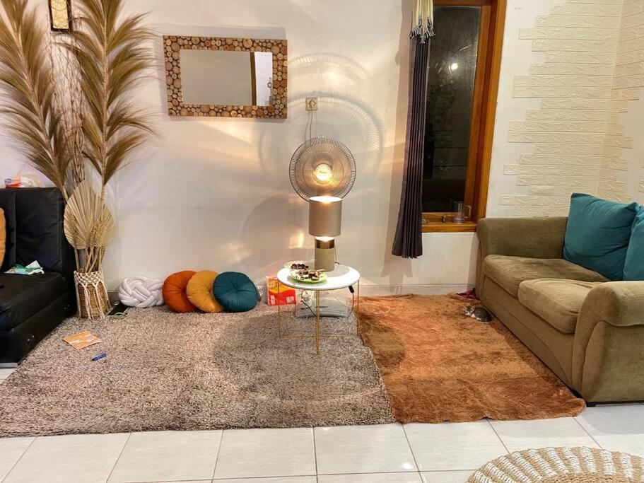 House In Bekasi Timur Villa Kültér fotó