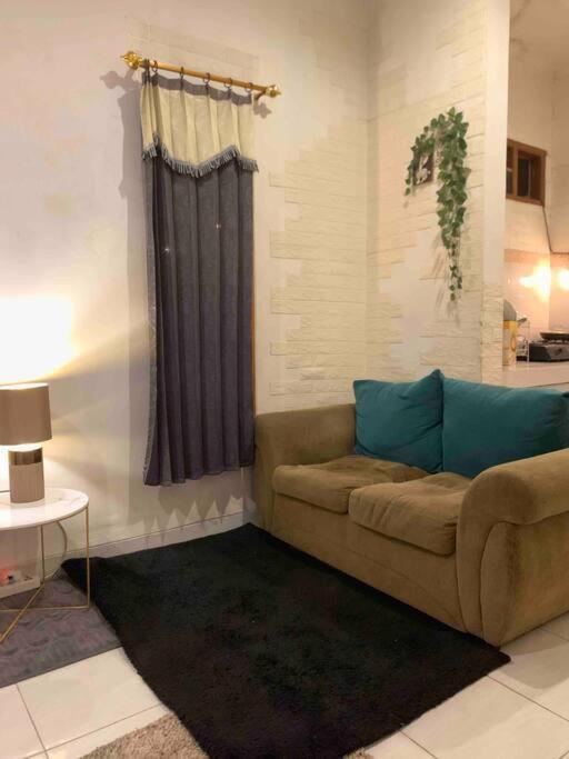 House In Bekasi Timur Villa Kültér fotó